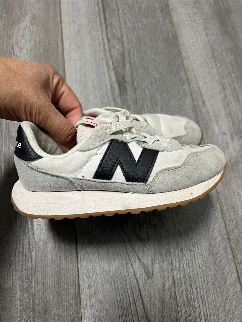 New Balance Kids white & black ' 237 Sneakers / size 11